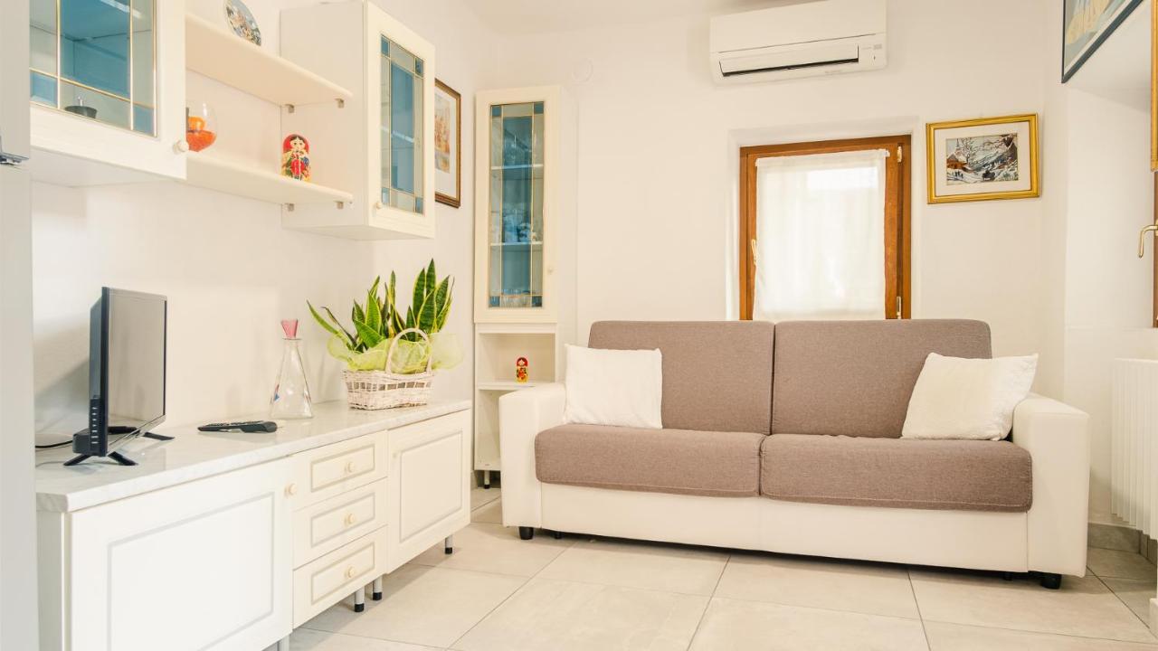 Apartamento La Casa Di Nonna Agnese - Italian Homing Padenghe sul Garda Exterior foto