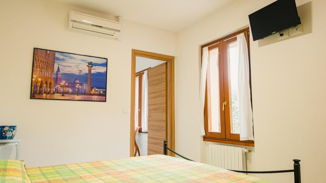 Apartamento La Casa Di Nonna Agnese - Italian Homing Padenghe sul Garda Exterior foto